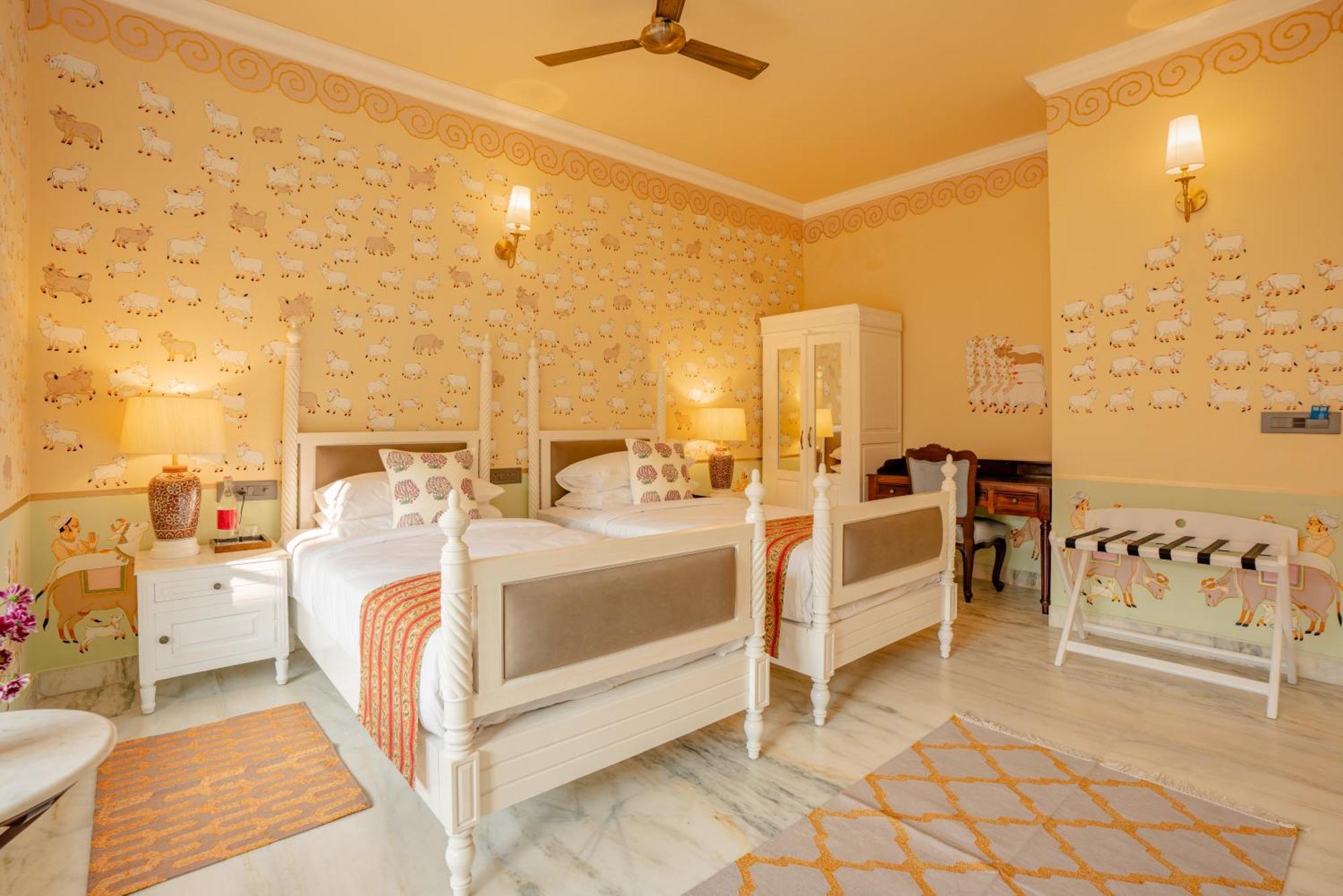 Laalee Hotel Jaipur Room photo