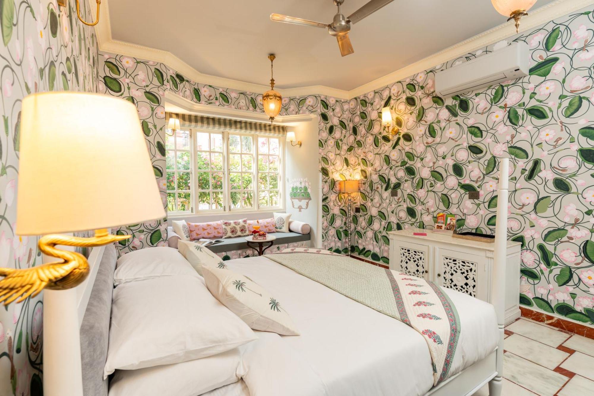 Laalee Hotel Jaipur Room photo