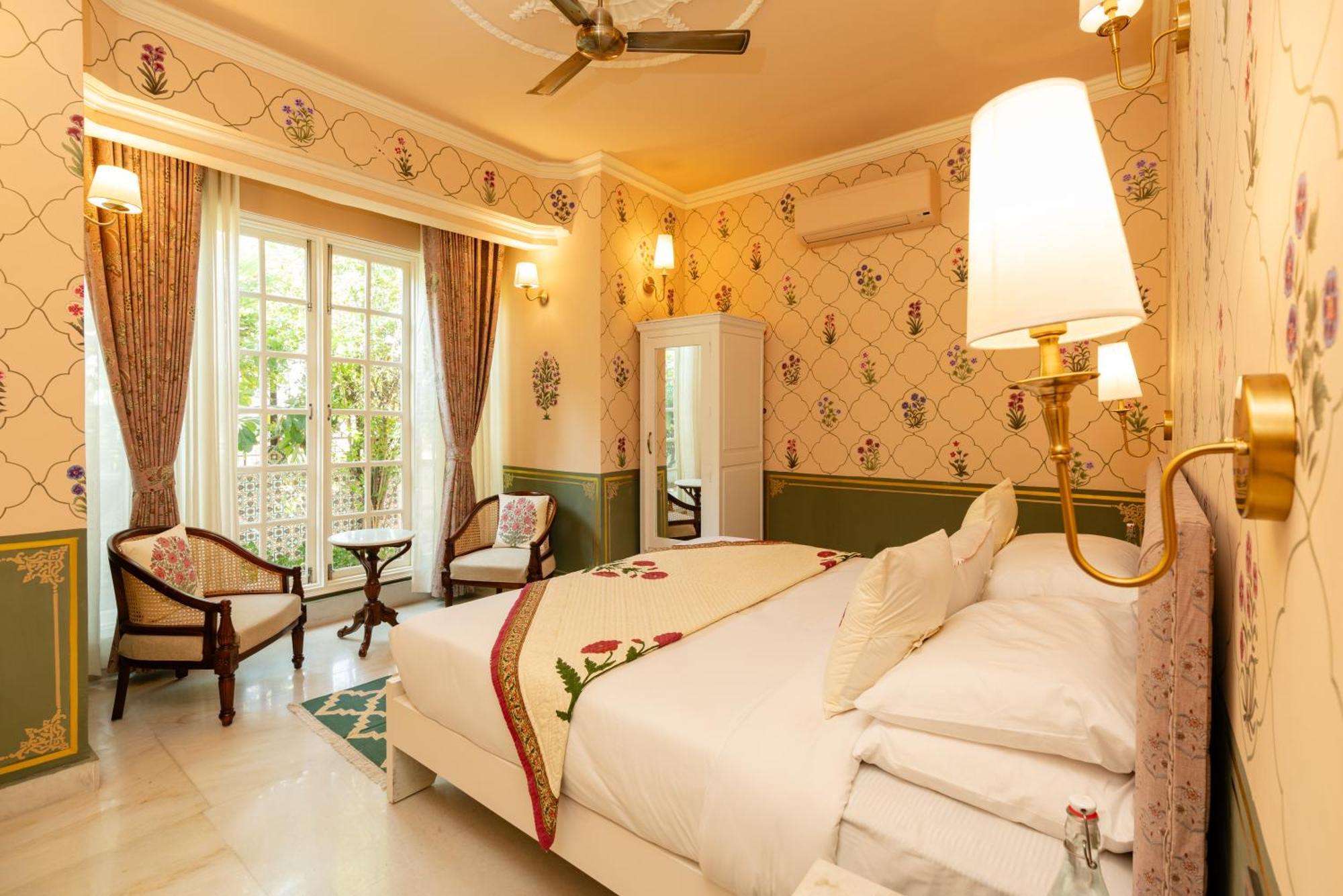 Laalee Hotel Jaipur Room photo